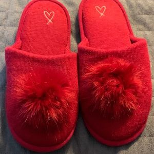 Victoria’s Secret Slippers:9.5